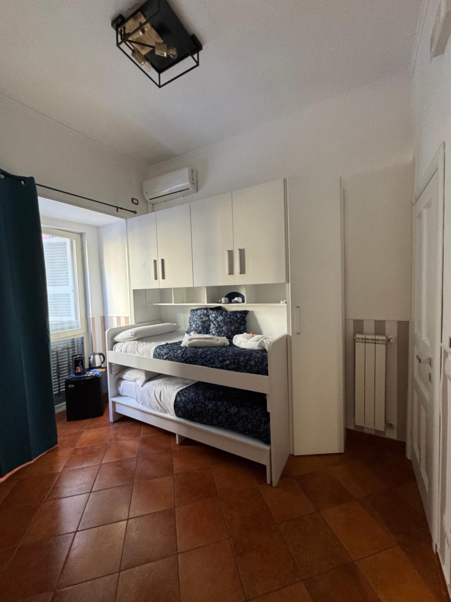 Napora Bed & Breakfast Napoli Bagian luar foto