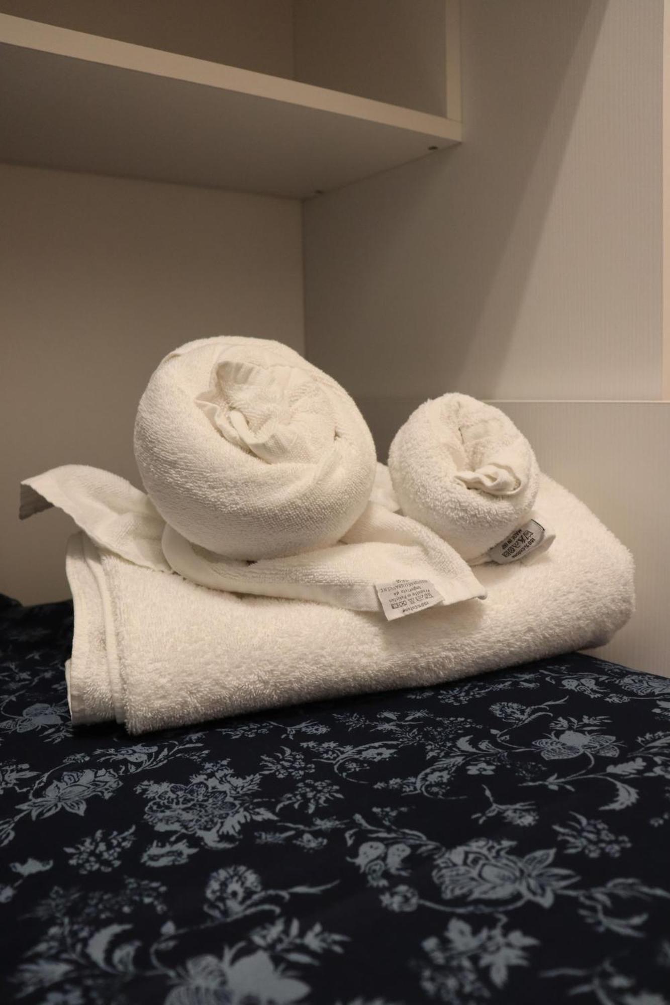 Napora Bed & Breakfast Napoli Bagian luar foto